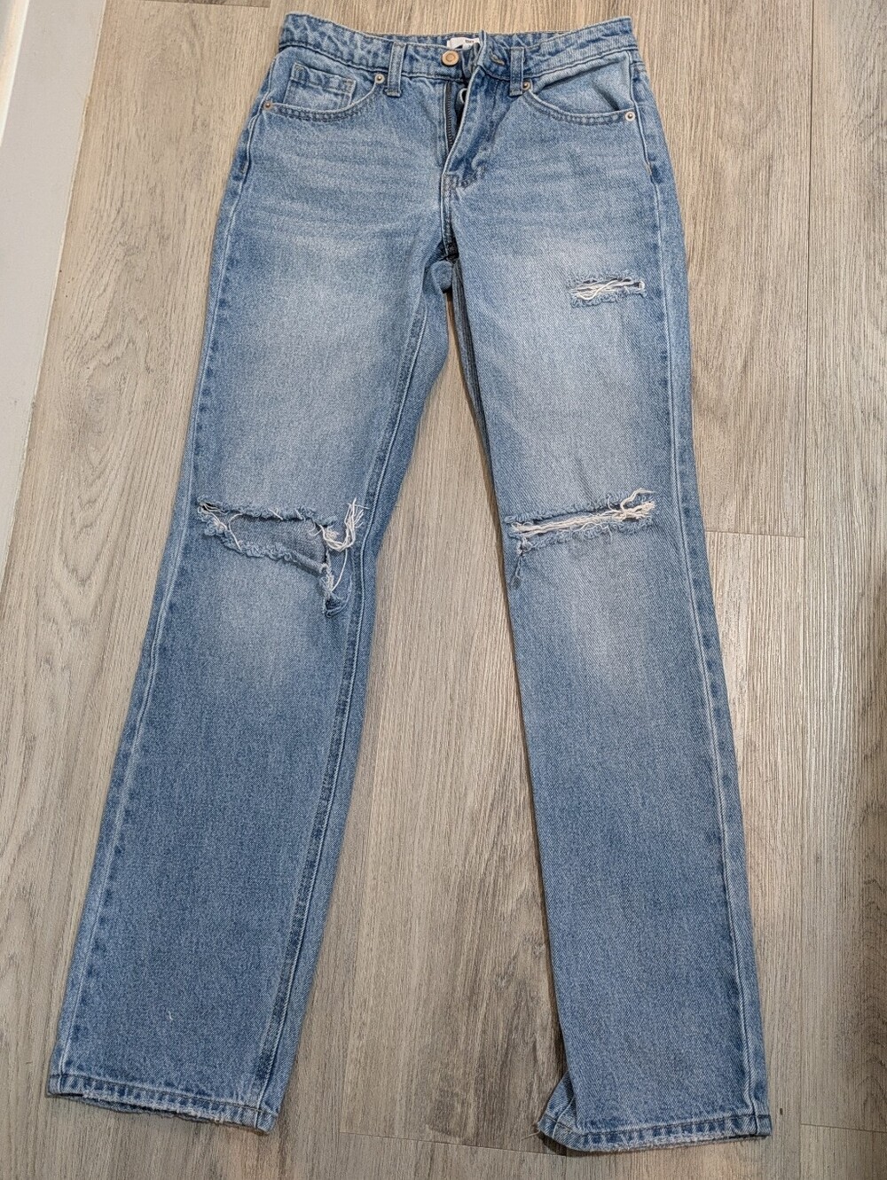 BP. Women’s Size 24 Distressed Light‑Wash Straight-Leg Jeans
